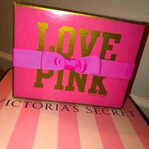 RARE Victoria’s Secret Pink Billion Dollar Dog